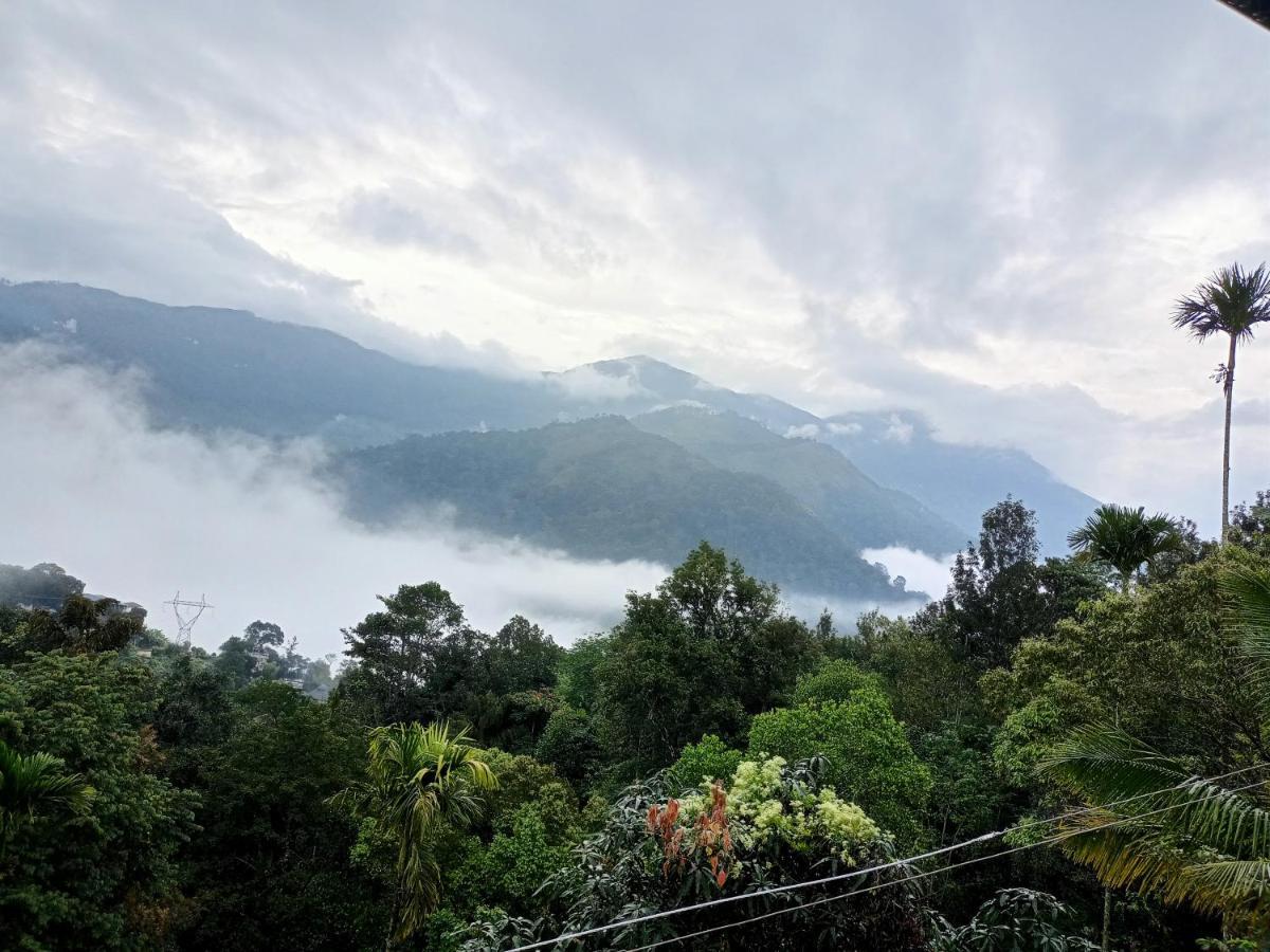 La Casa De Alexa Homestay Idukki Eksteriør bilde
